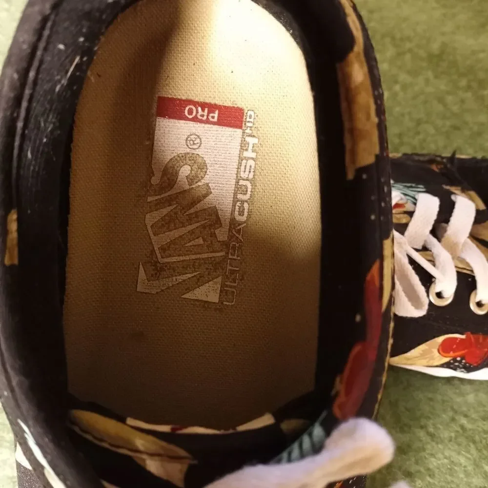 vans off the wall world’s #1 skateboard proUS Sz 9 Eur Size 42 